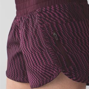 Lululemon Tracker Short III *4-way Stretch